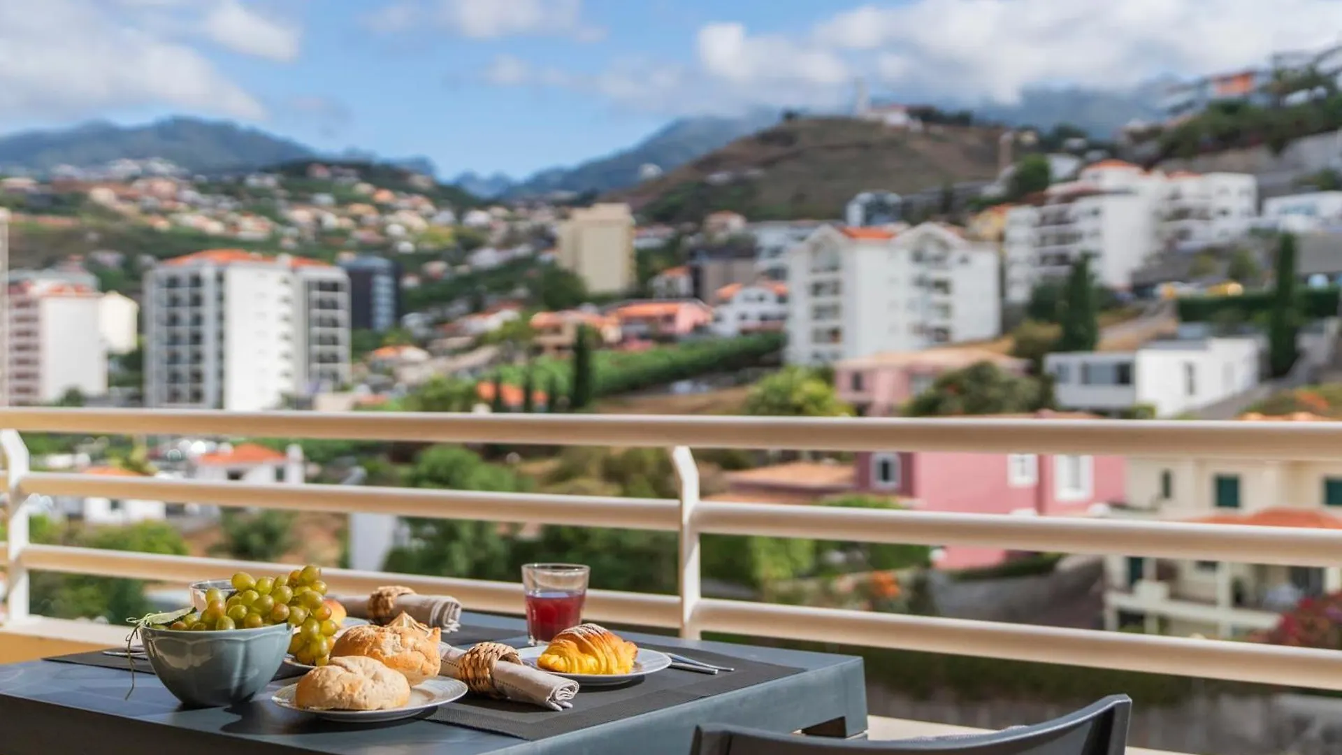 Green Park By An Island Apart Funchal  Apartment Funchal (Madeira)